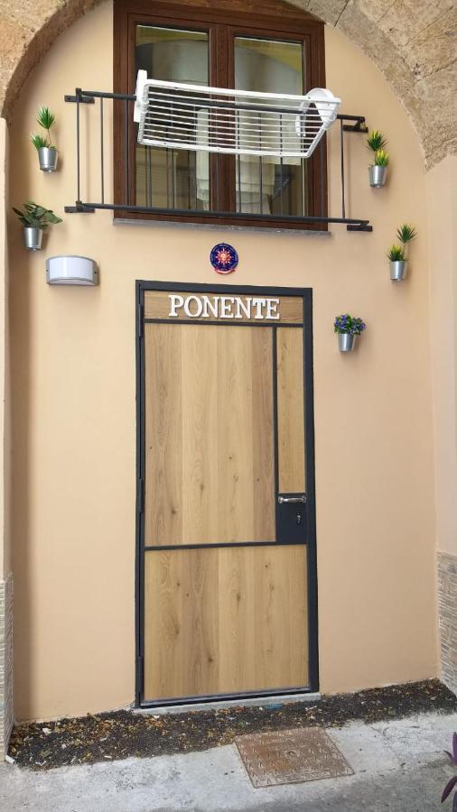 La Rosa Dei Venti " Ponente" Apartment Palermo Bagian luar foto